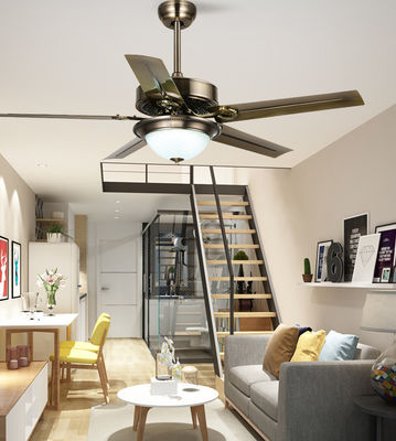 Phong máy trần hiện đại theo phong cách châu Âu với đèn LED Villa AC DC 5 lưỡi sắt